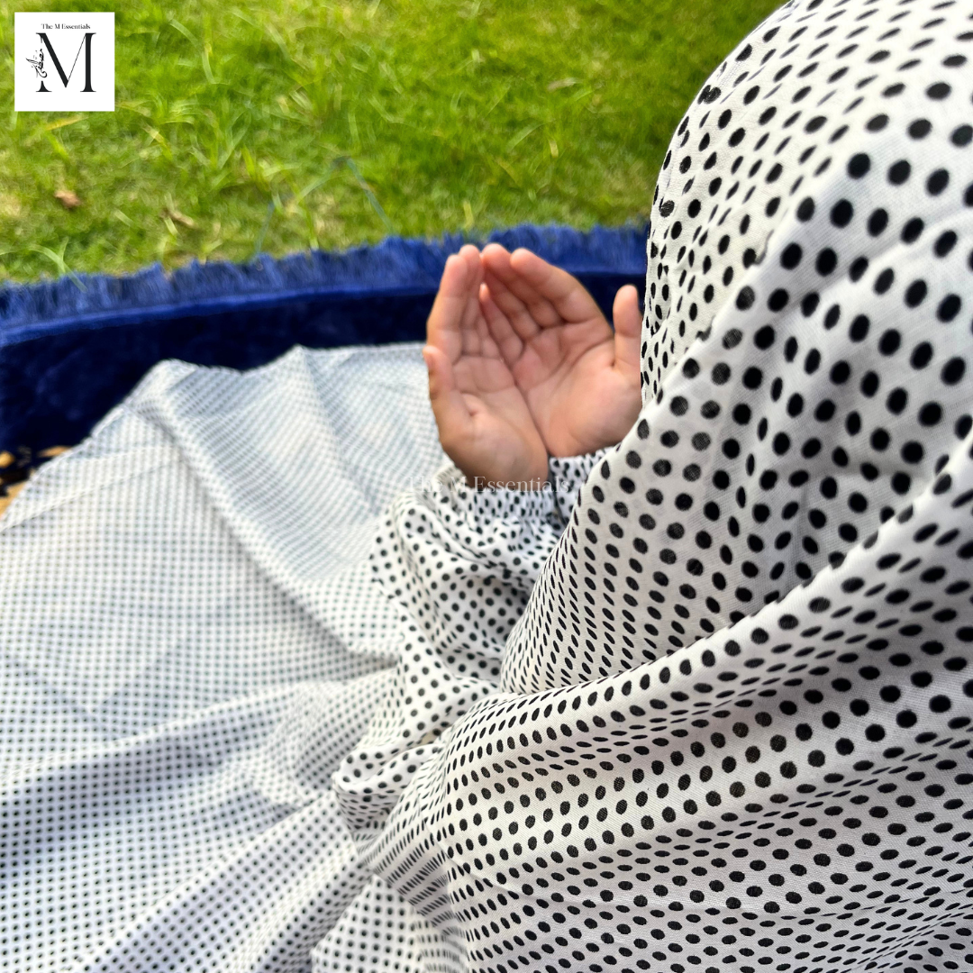 White Polka Dots Girls Prayer Dress | Kids Namaz Chaddar (5–8 Years)